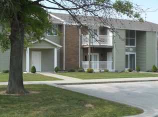 109 E 17th St, Huntingburg, IN 47542