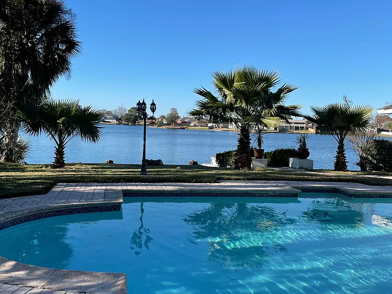 6831 Lake Willow Dr — Photo 21