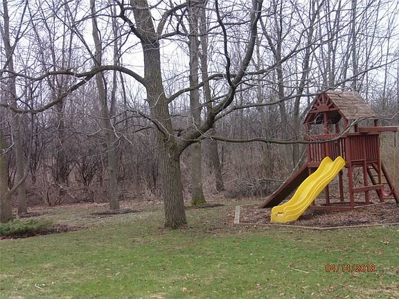 5th image of 4869 Bedford Dr