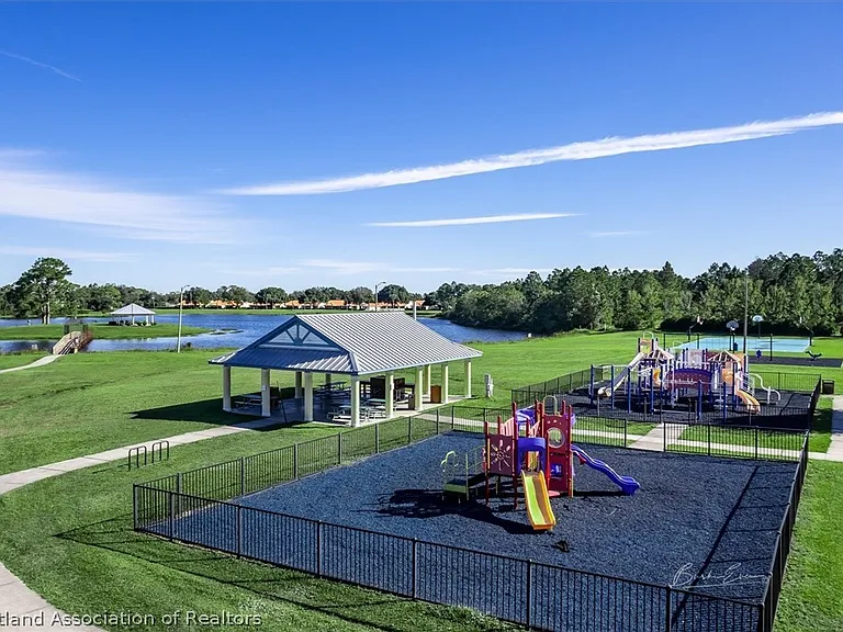 5005 Granada Blvd — Photo 28