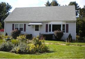 1st image of 100 Woodcrest Ct