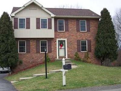 525 Greenspire Ct, Cranberry Township, PA, 16066