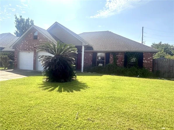 2 Tuscany Dr, La Place, LA 70068