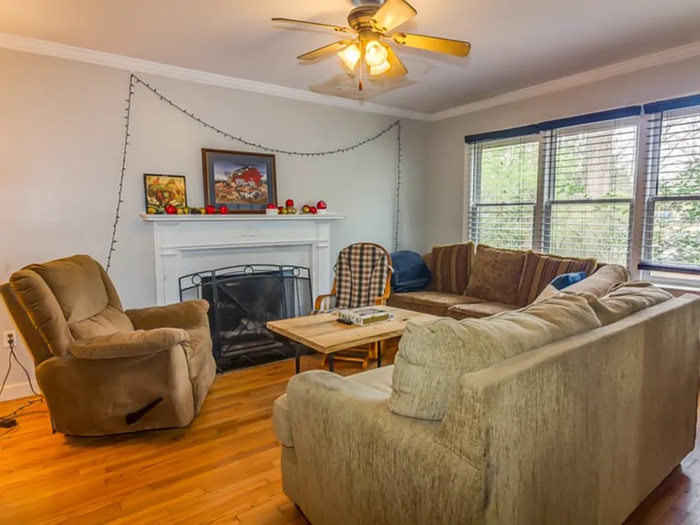 127 Clemson St — Photo 2