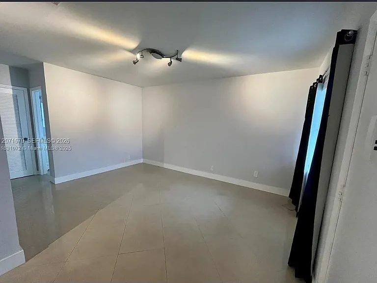 1824 Monroe St #8 — Photo 6