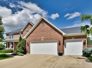 373 Essex Dr, Oswego, IL 60543