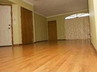 9414-77 77th Ct #2C, Hickory Hills, IL 60457