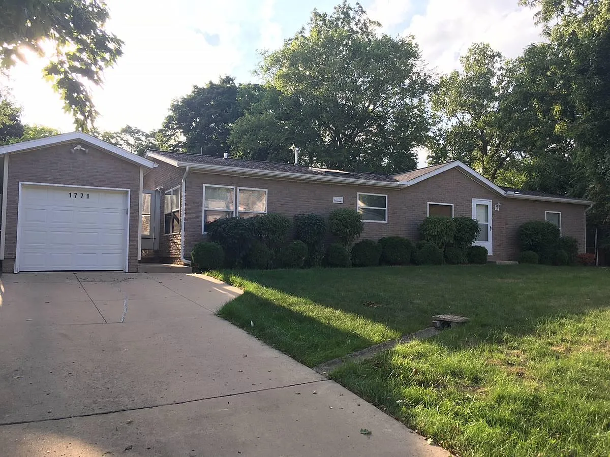 1771 S Franklin Ct photo 1