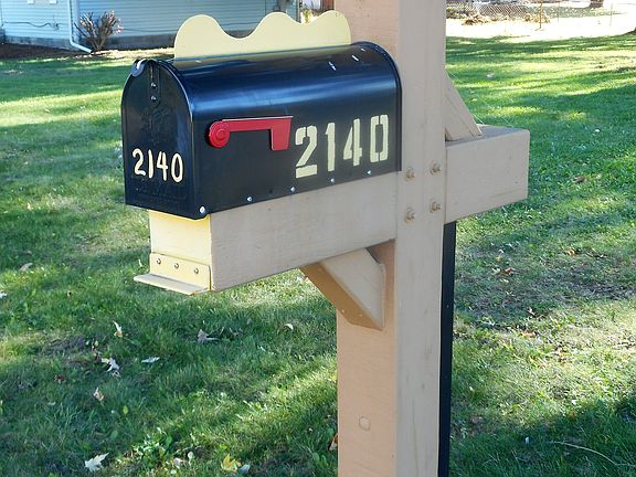 Custom decorative mailbox