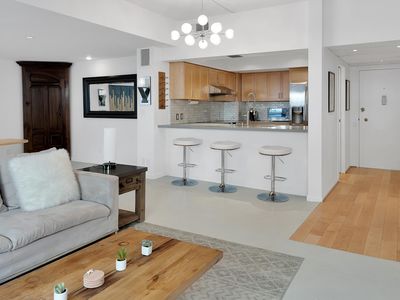 7135 Hollywood Blvd APT 103, Los Angeles, CA, 90046