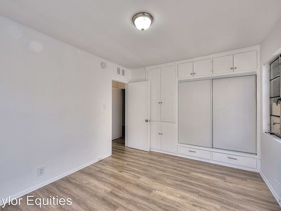 3rd image of 4132 3/4 Somerset Dr