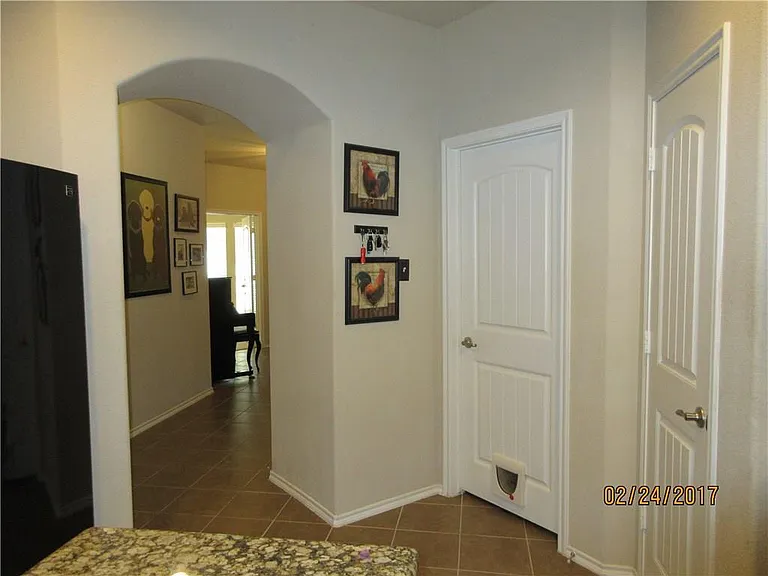 1110 Lubbock Ln — Photo 20