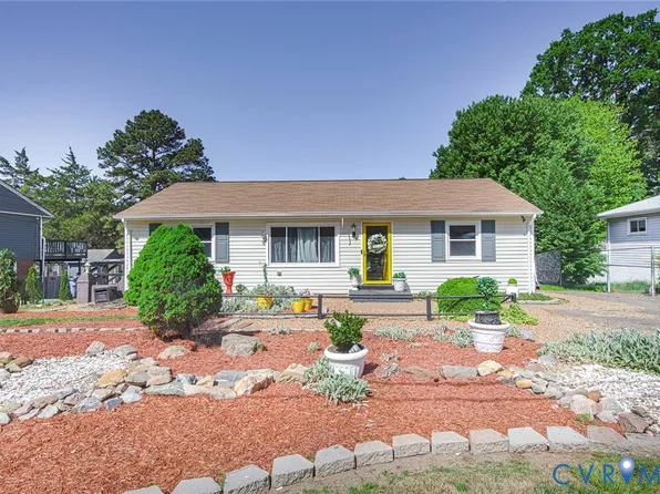 2206 Lancers Blvd, North Chesterfield, VA 23224