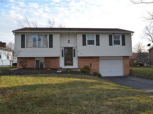 289 Laura Dr, Rochester, NY 14626
