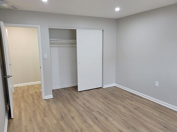 2nd image of 328 Greenwood St APT D2
