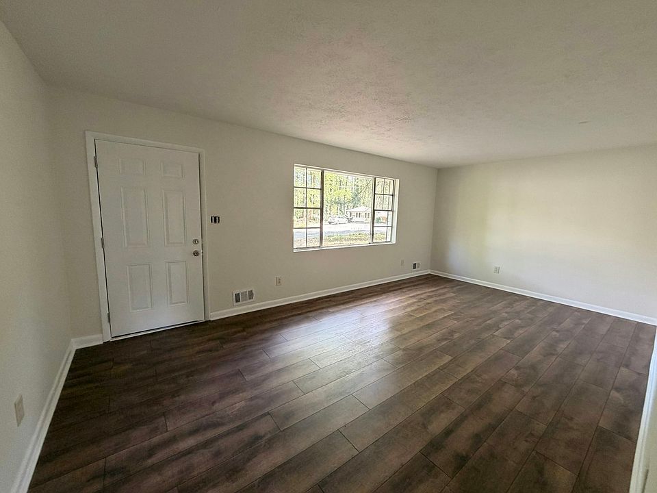 1st image of 1636 Del Rio Way