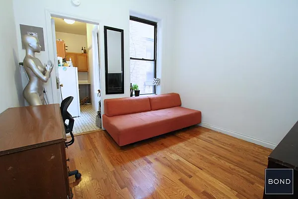 Rented by Bond New York | media 24