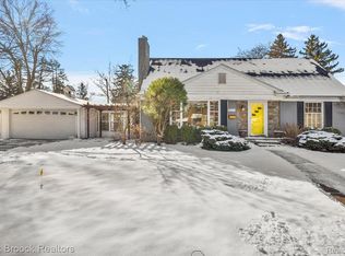 31771 Verona Cir, Beverly Hills, MI 48025