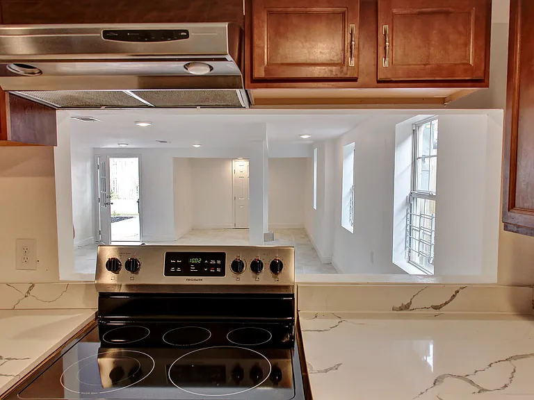 2107 General Taylor St #A — Photo 8