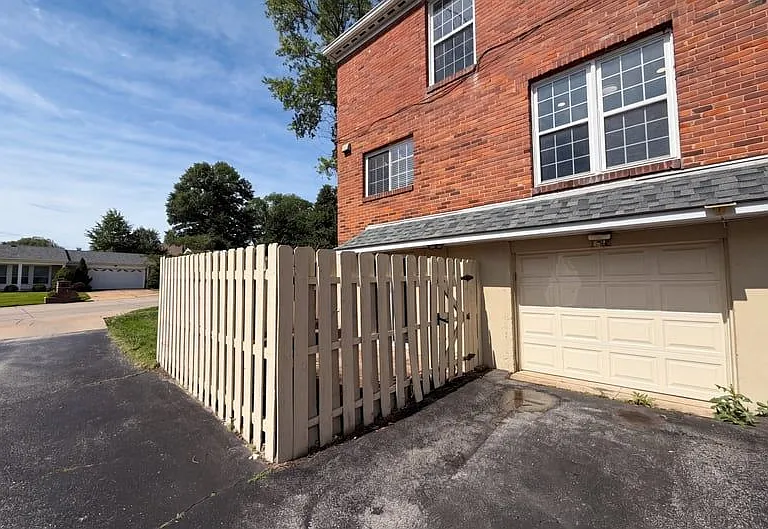 13451 Land O Woods Dr — Photo 3