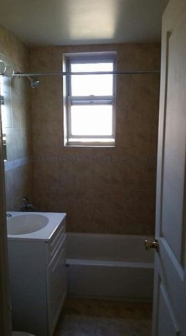 2nd image of 2634 West St APT 5H