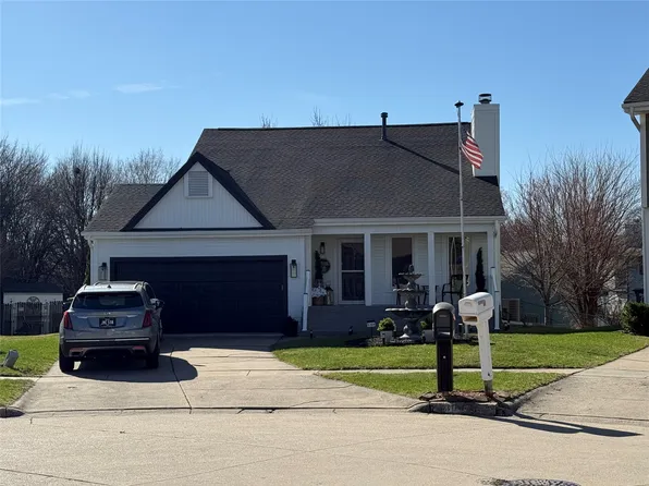 5304 Brookview Dr, West Des Moines, IA 50266