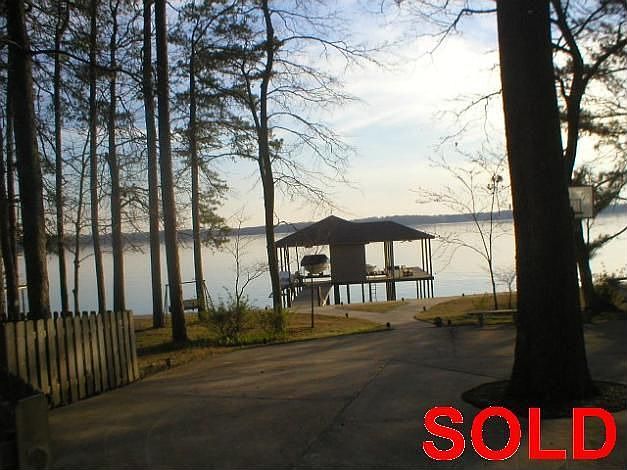 1st image of 1115 Ramblewood Dr
