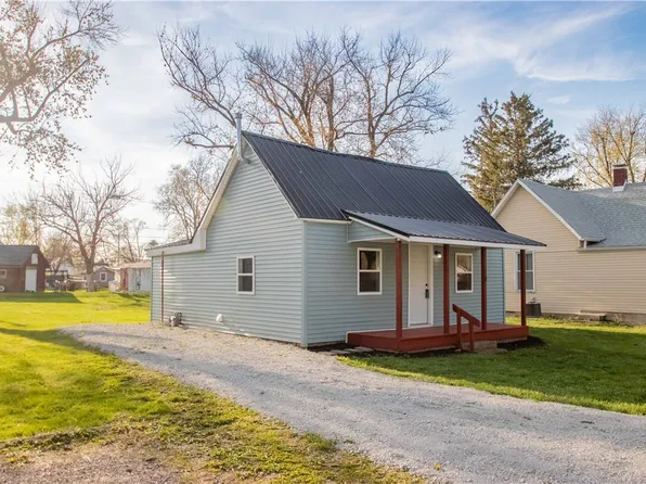 10 Ash St, Danville, IL 61832