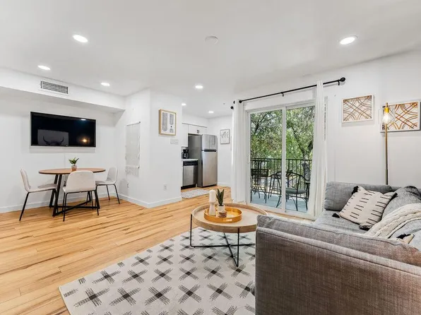 1840 Burton Dr APT 172, Austin, TX 78741