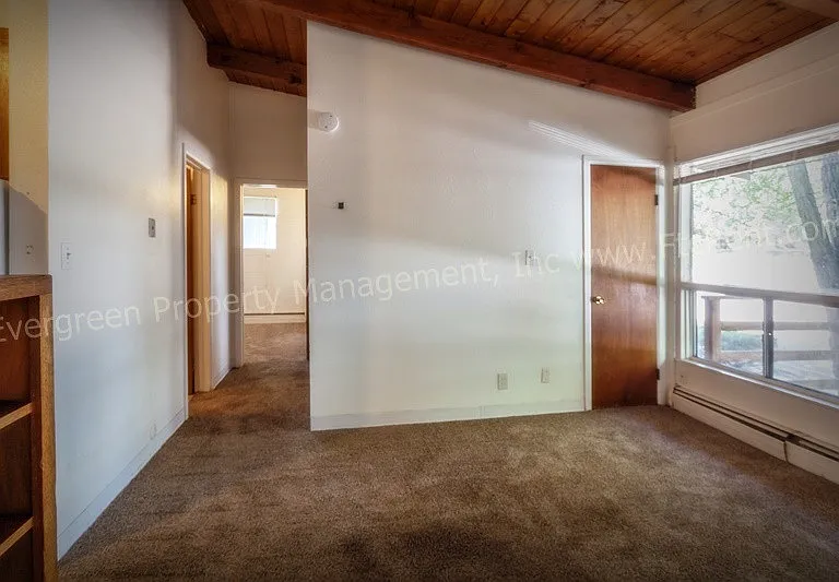 701 Parker St — Photo 28