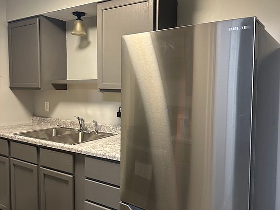 3rd image of 1323 Catula Ave