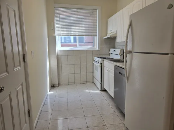 78-10 32nd Avenue image 3 of 19