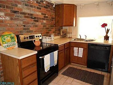 4th image of 2813 Chateau Cir