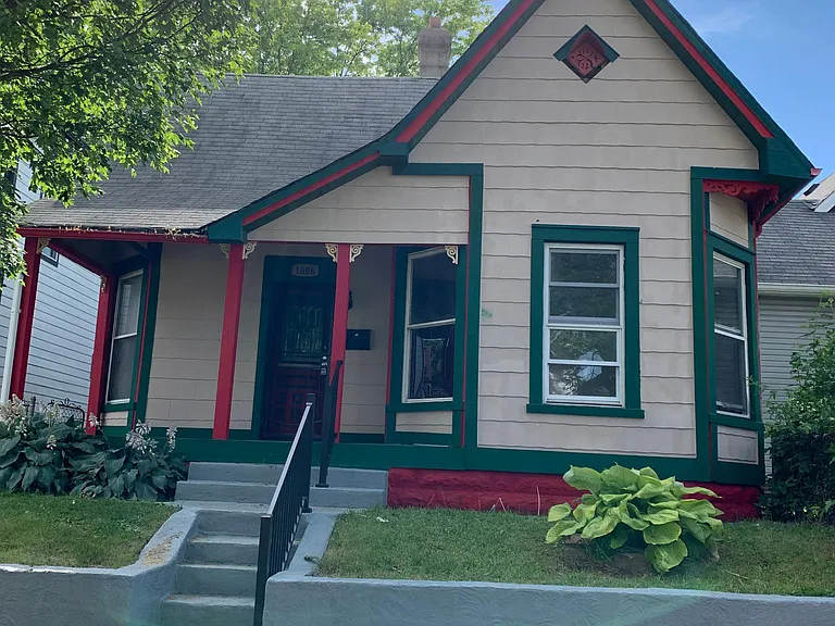 1006 Harlan St — Photo 1