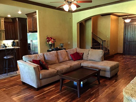 Look at the gorgeous floors!