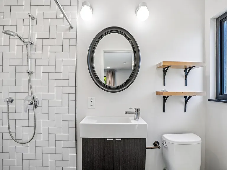 175 E Creek Dr — Photo 36