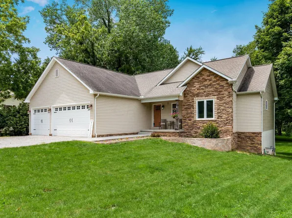 62 N Beaver St, Carroll, OH 43112