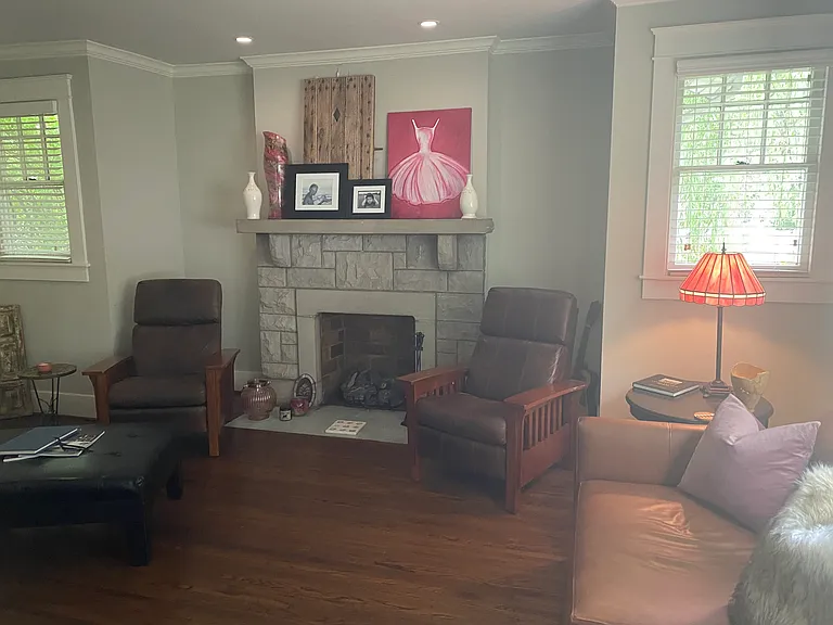 4409 Elkins Ave — Photo 4