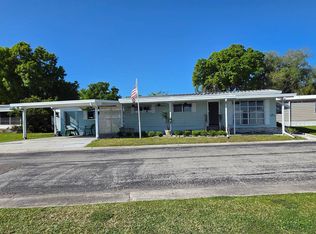 618 Fountainview Lake Dr, Lakeland, FL 33809