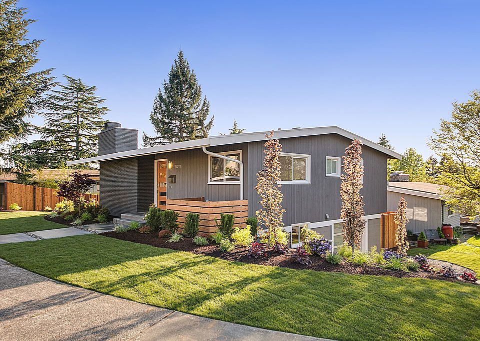 1st image of 7011 47th Ave NE