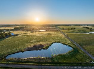 2 N 300th Rd, Okmulgee, OK 74447