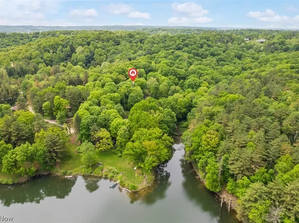 6120 Azalea Rd SW, Bowerston, OH 44695