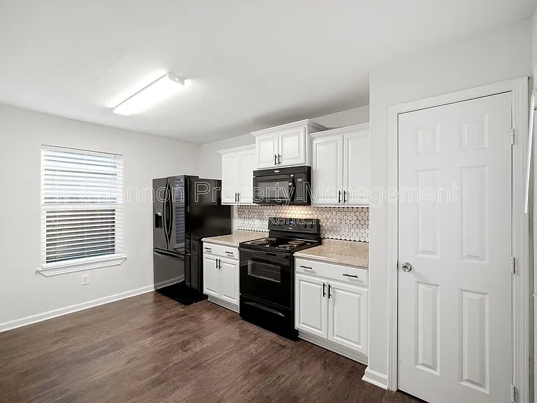 12731 Mystic Water Ln — Photo 11