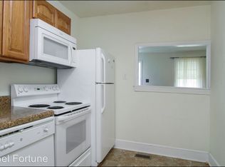 633 Sterling St, Newport News, VA 23605