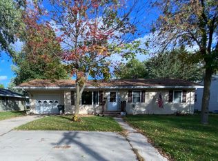 111 Koronis Ct, Paynesville, MN 56362