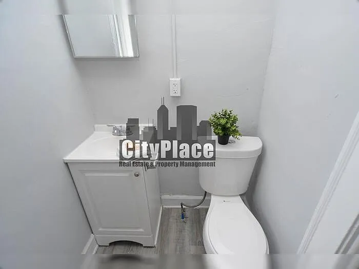 5345 E Washington St #32 — Photo 16
