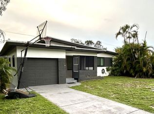 2631 Roosevelt St, Hollywood, FL 33020