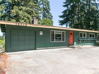 19016 15th Avenue NE, Seattle, WA, 98155