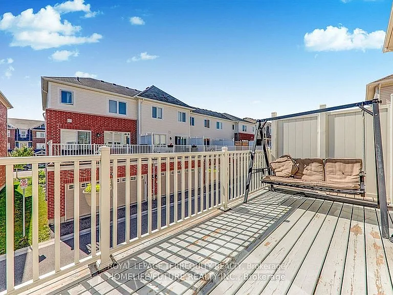 2412 Fall Harvest Cres — Photo 21