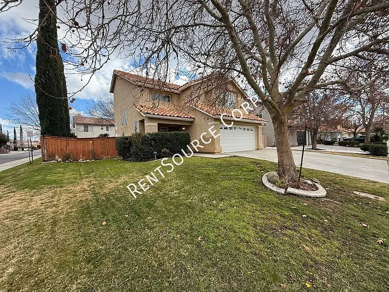 42456 Coronet Ct — Photo 2